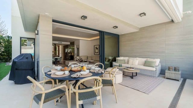 5 chambre Villa/Maison Semi-Mitoyenne à vendre à Puerto Banus, Marbella avec piscine - 2 675 000 € (Ref: 9159583)