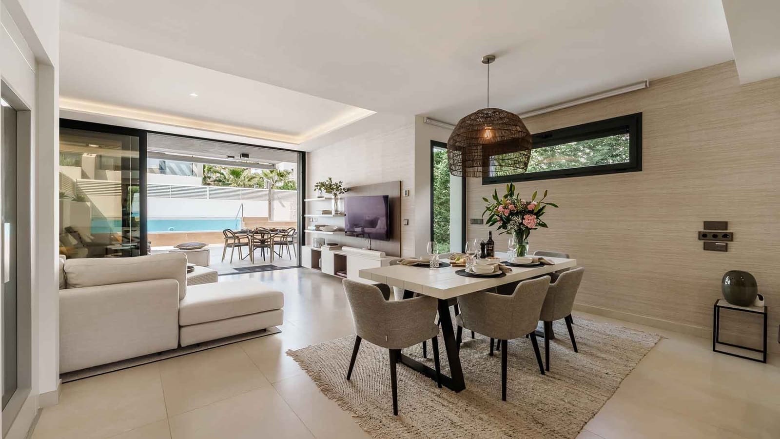 5 sypialnia Dom blizniak na sprzedaż w Puerto Banus z basenem - 2 675 000 € (Ref: 9159583)