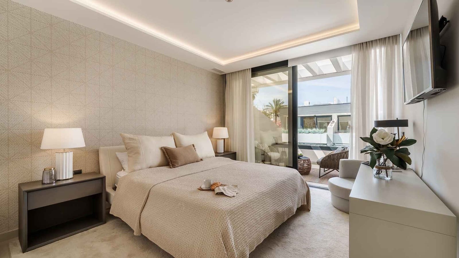 5 sypialnia Dom blizniak na sprzedaż w Puerto Banus z basenem - 2 675 000 € (Ref: 9159583)