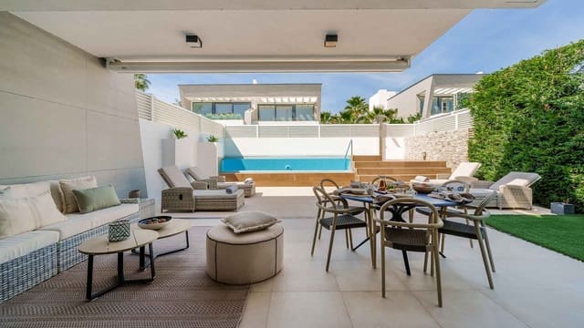 5 chambre Villa/Maison Semi-Mitoyenne à vendre à Puerto Banus, Marbella avec piscine - 2 675 000 € (Ref: 9159583)