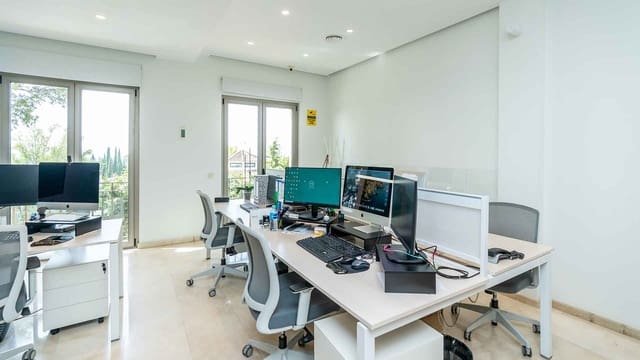 Kontor till salu i Lomas De Marbella, Marbella - 420 000 € (Ref: 9162368)