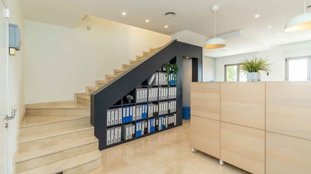 Kontor till salu i Lomas De Marbella, Marbella - 420 000 € (Ref: 9162368)