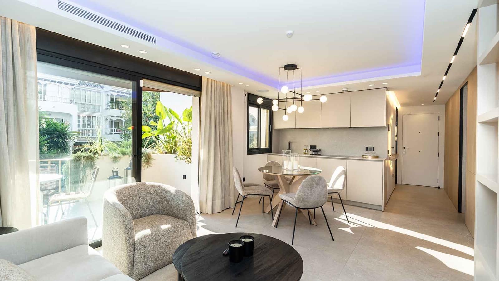 2 soveværelse Lejlighed til salg i Nueva Andalucia med swimmingpool - € 750.000 (Ref: 9162369)