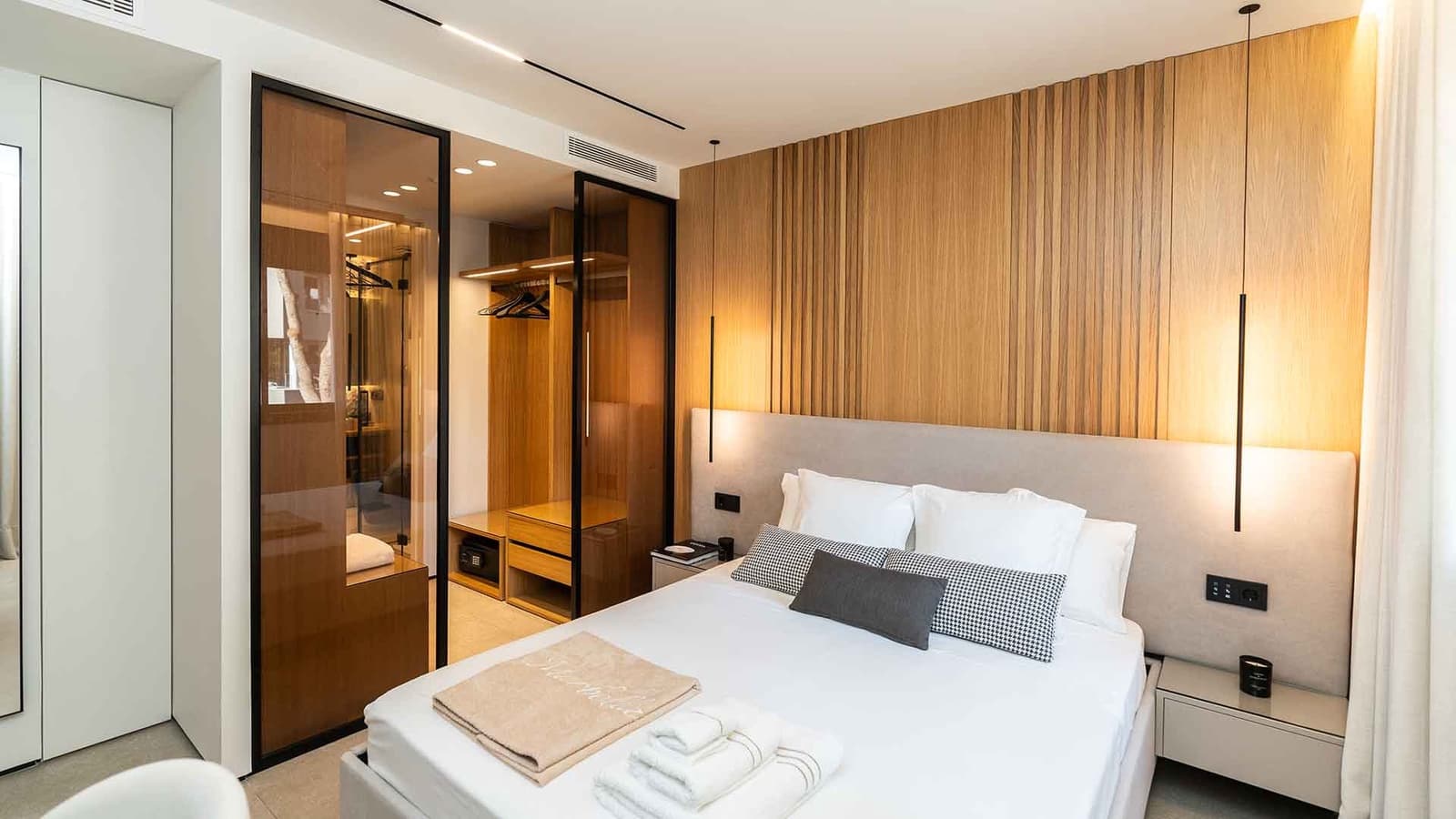 2 soveværelse Lejlighed til salg i Nueva Andalucia med swimmingpool - € 750.000 (Ref: 9162369)