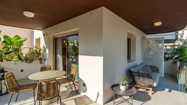 2 chambre Appartement à vendre à Nueva Andalucía Centro, Marbella avec piscine - 750 000 € (Ref: 9162369)