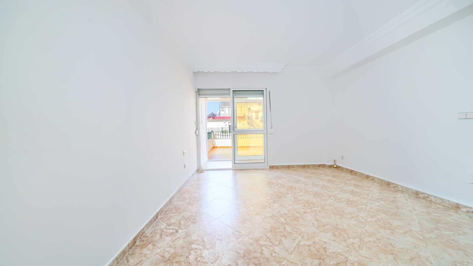 2 sovrum Takvåning till salu i Marbella - 450 000 € (Ref: 9163920)