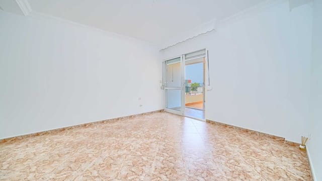 2 soverom Penthouse til salgs i Playa Bajadilla - Puertos, Marbella - € 450 000 (Ref: 9163920)