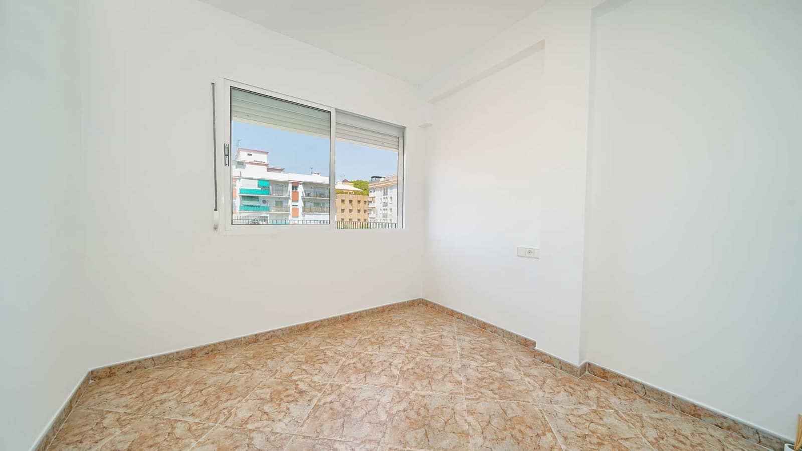 2 sovrum Takvåning till salu i Marbella - 450 000 € (Ref: 9163920)