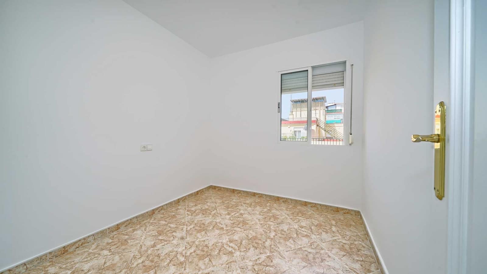 2 sovrum Takvåning till salu i Marbella - 450 000 € (Ref: 9163920)