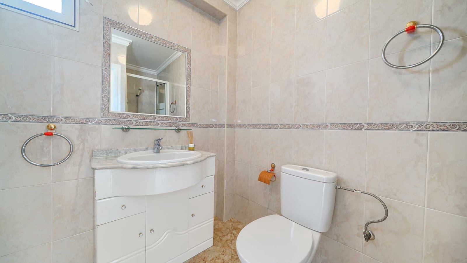 2 sovrum Takvåning till salu i Marbella - 450 000 € (Ref: 9163920)