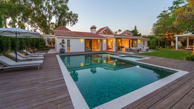 5 sypialnia Willa na sprzedaż w San Pedro de Alcántara Pueblo, Marbella z basenem - 6 500 000 € (Ref: 9174596)