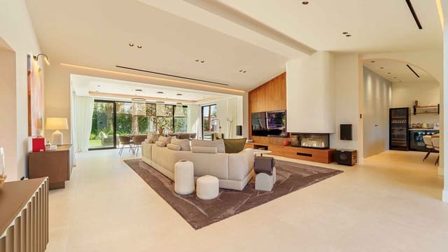 5 sypialnia Willa na sprzedaż w San Pedro de Alcántara Pueblo, Marbella z basenem - 6 500 000 € (Ref: 9174596)