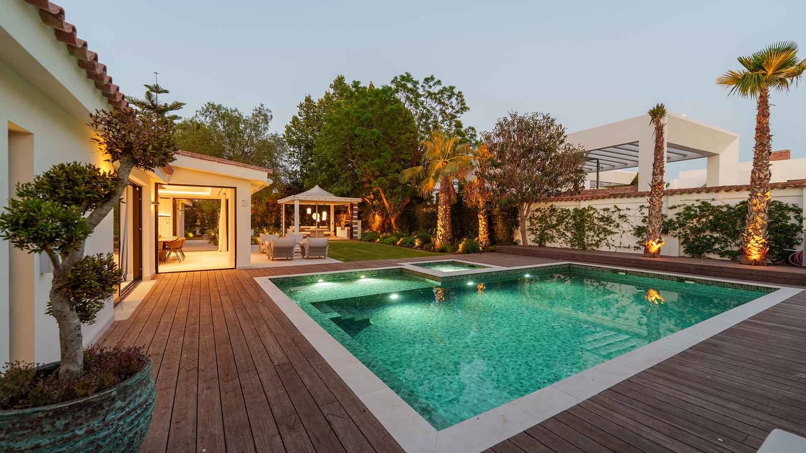 5 sypialnia Willa na sprzedaż w San Pedro de Alcantara z basenem - 6 500 000 € (Ref: 9174596)