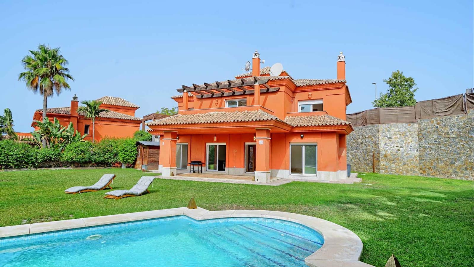 4 soveværelse Villa til salg i Marbella med swimmingpool - € 1.700.000 (Ref: 9181125)