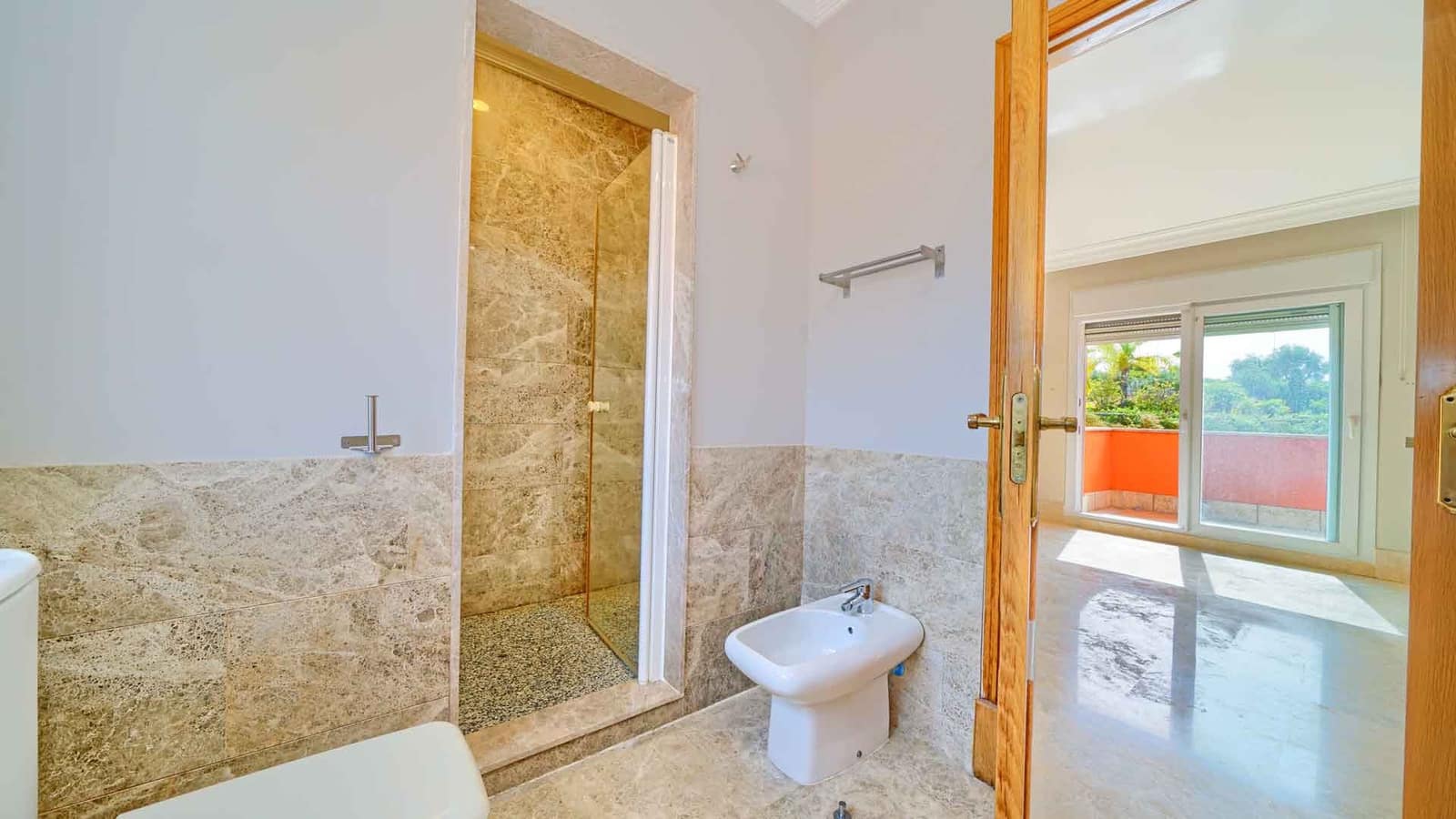 4 soveværelse Villa til salg i Marbella med swimmingpool - € 1.700.000 (Ref: 9181125)