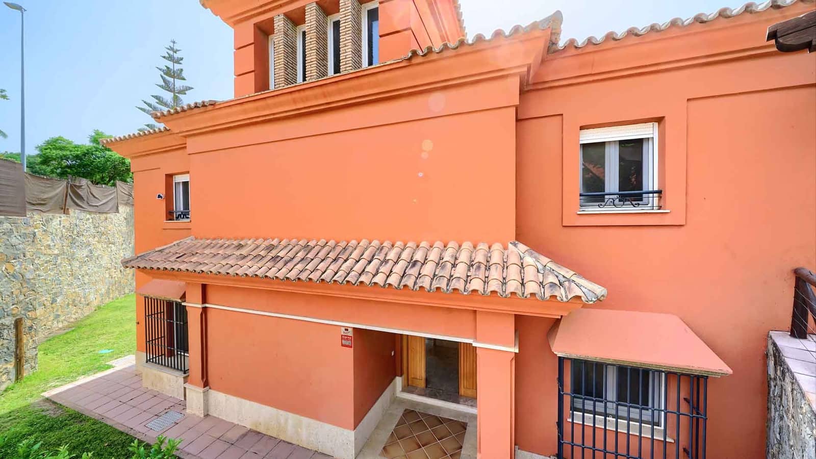 4 soveværelse Villa til salg i Marbella med swimmingpool - € 1.700.000 (Ref: 9181125)