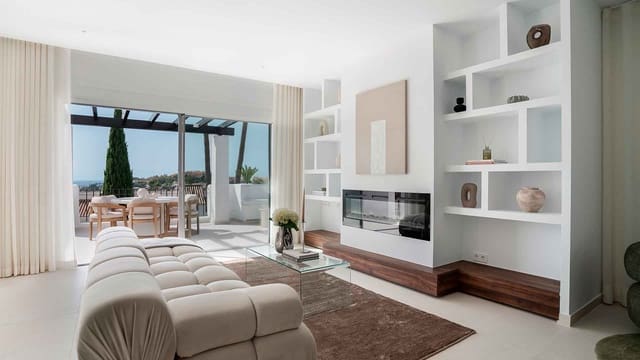 3 chambre Penthouse à vendre à Nueva Andalucía Centro, Marbella avec piscine - 1 795 000 € (Ref: 9181126)