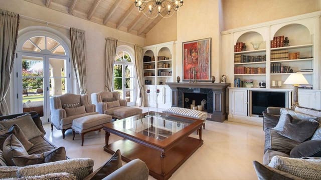 5 sypialnia Willa na sprzedaż w Lomas De Marbella, Marbella z basenem - 13 800 000 € (Ref: 9181127)