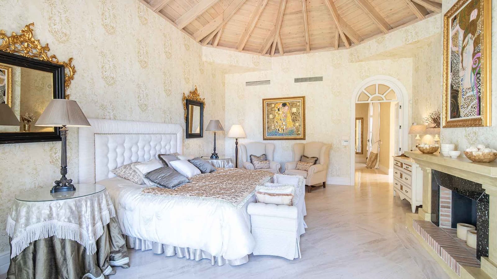 5 soveværelse Villa til salg i Golden Mile med swimmingpool - € 13.800.000 (Ref: 9181127)