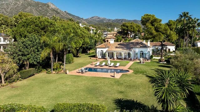 5 sypialnia Willa na sprzedaż w Lomas De Marbella, Marbella z basenem - 13 800 000 € (Ref: 9181127)
