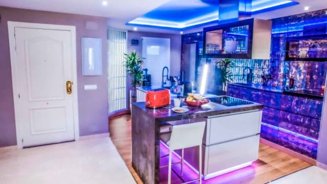 2 soverom Leilighet til salgs i Lomas De Marbella, Marbella med svømmebasseng - € 795 000 (Ref: 9181128)