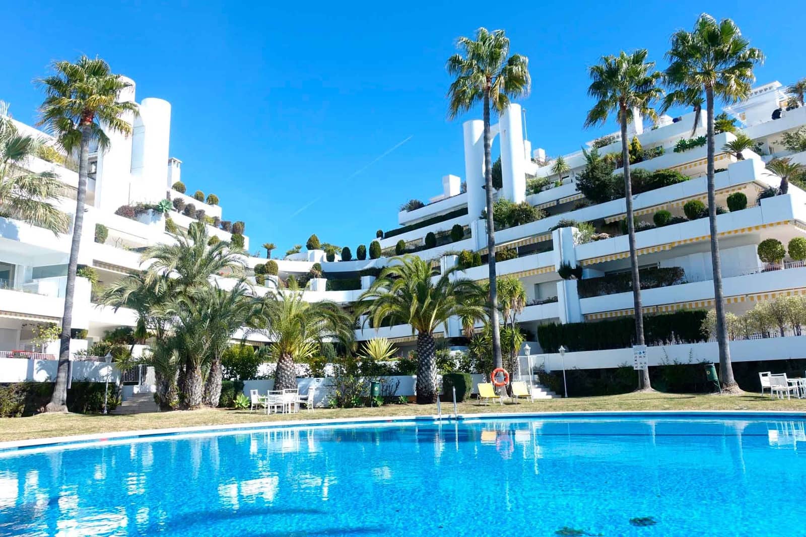 2 soveværelse Lejlighed til salg i Golden Mile med swimmingpool - € 795.000 (Ref: 9181128)