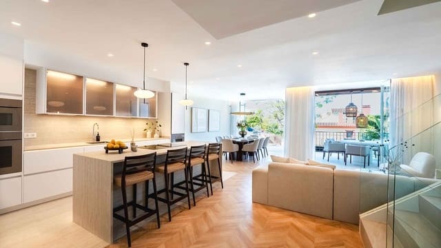 5 soveværelse Byhus til salg i Lomas De Marbella, Marbella med swimmingpool - € 2.695.000 (Ref: 9187062)