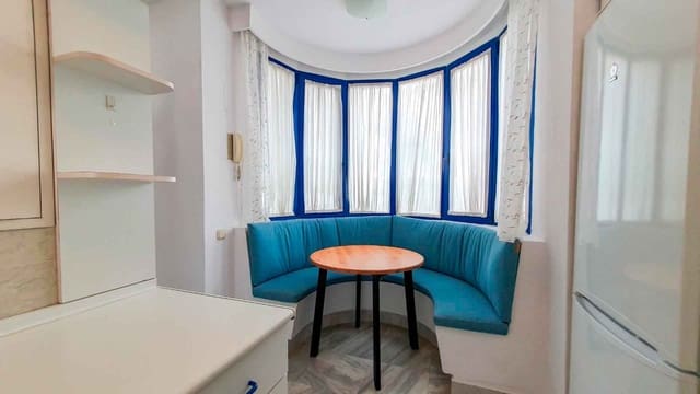 2 chambre Appartement à vendre à Playa Bajadilla - Puertos, Marbella avec piscine - 795 000 € (Ref: 9191157)