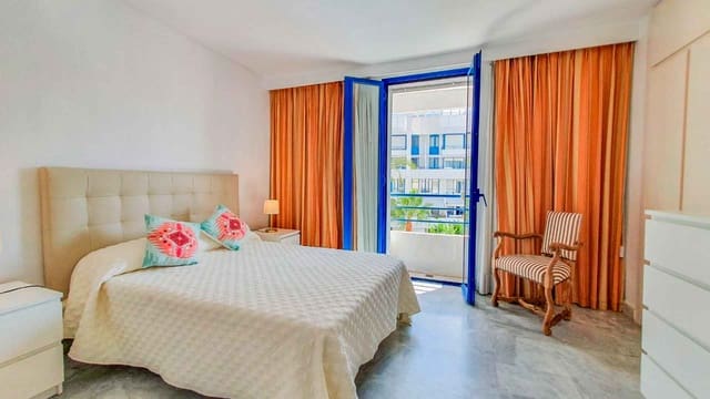 2 chambre Appartement à vendre à Playa Bajadilla - Puertos, Marbella avec piscine - 795 000 € (Ref: 9191157)