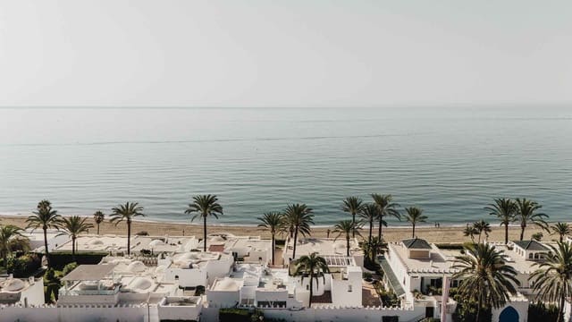 3 soveværelse Semi-Rækkehus til salg i Lomas De Marbella, Marbella med swimmingpool - € 5.995.000 (Ref: 9195682)