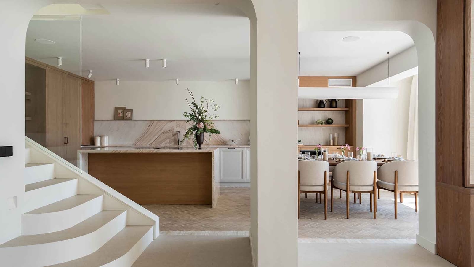 3 soveværelse Semi-Rækkehus til salg i Golden Mile med swimmingpool - € 5.995.000 (Ref: 9195682)