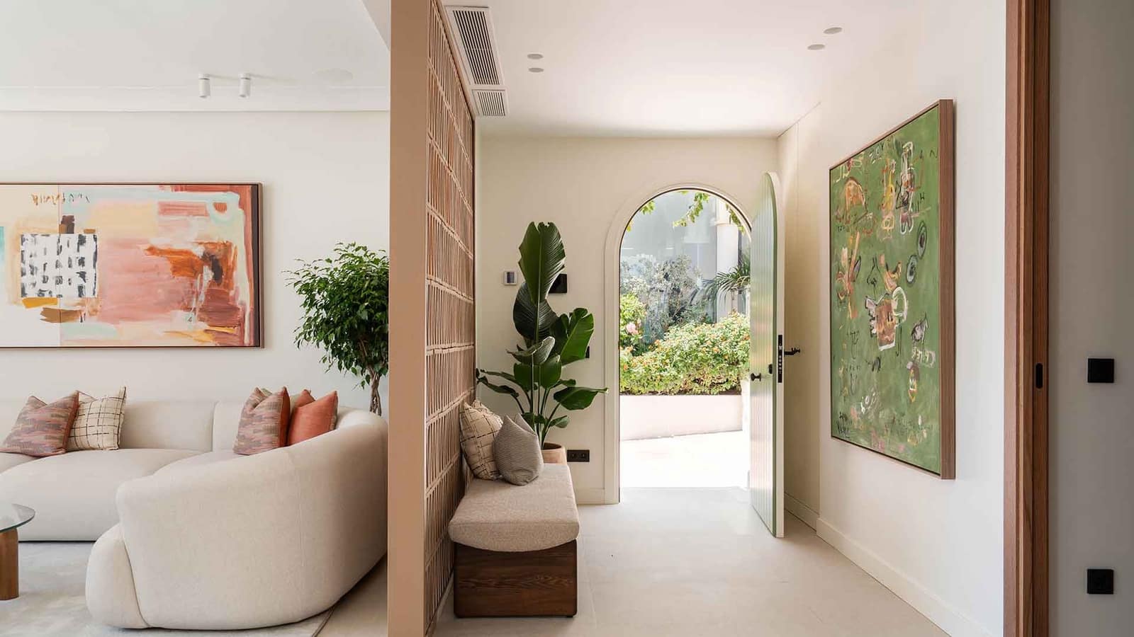 3 soveværelse Semi-Rækkehus til salg i Golden Mile med swimmingpool - € 5.995.000 (Ref: 9195682)