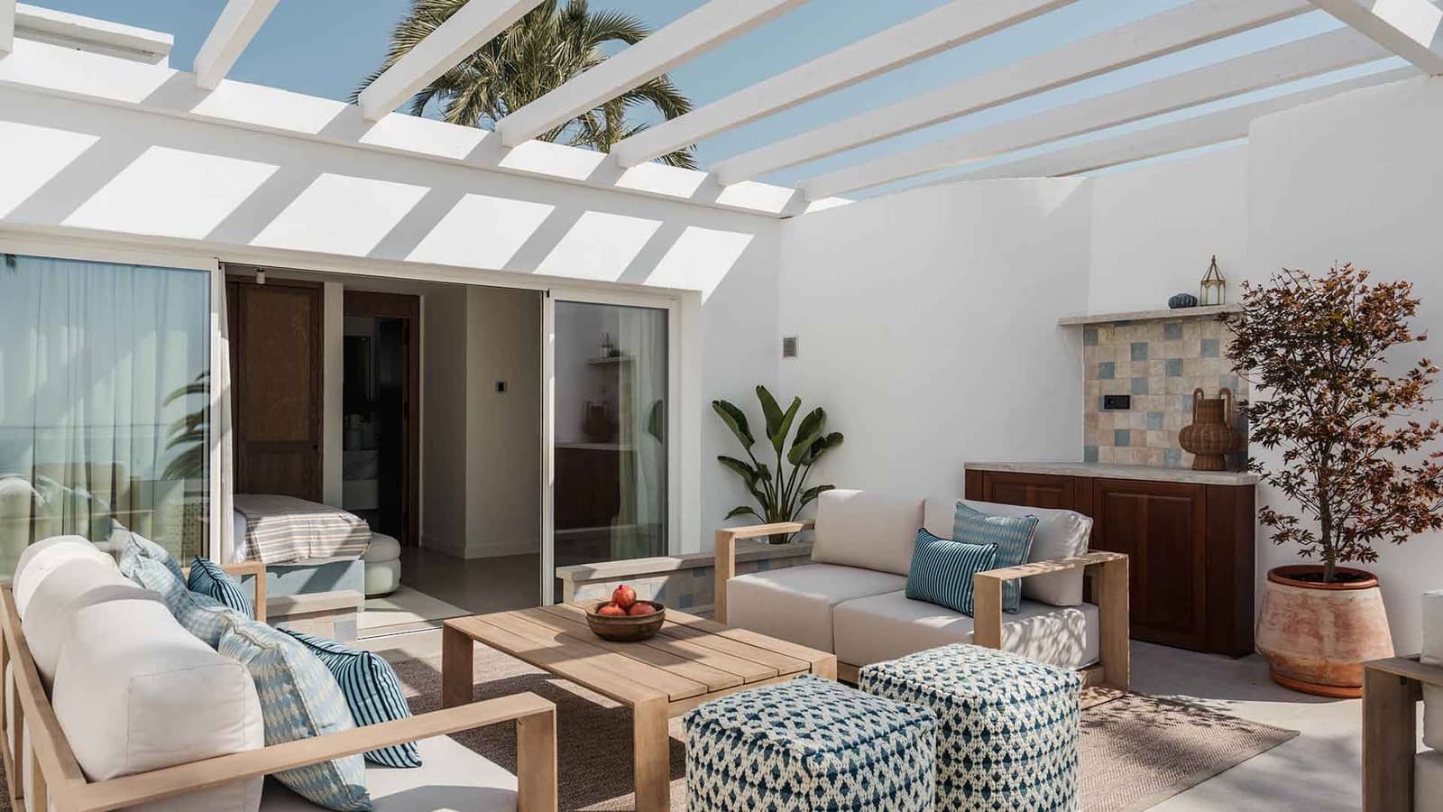 3 soveværelse Semi-Rækkehus til salg i Golden Mile med swimmingpool - € 5.995.000 (Ref: 9195682)