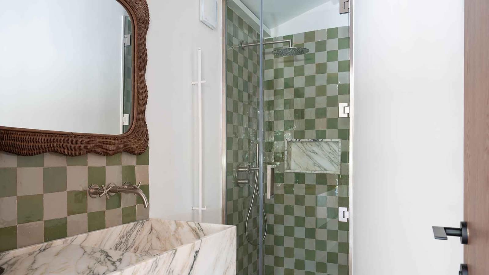 3 soveværelse Semi-Rækkehus til salg i Golden Mile med swimmingpool - € 5.995.000 (Ref: 9195682)