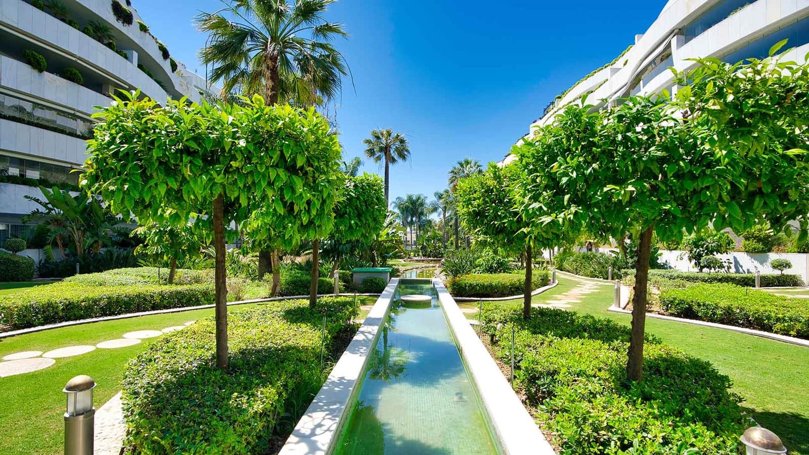 9 soveværelse Penthouse til salg i Puerto Banus med swimmingpool - € 4.000.000 (Ref: 9204687)