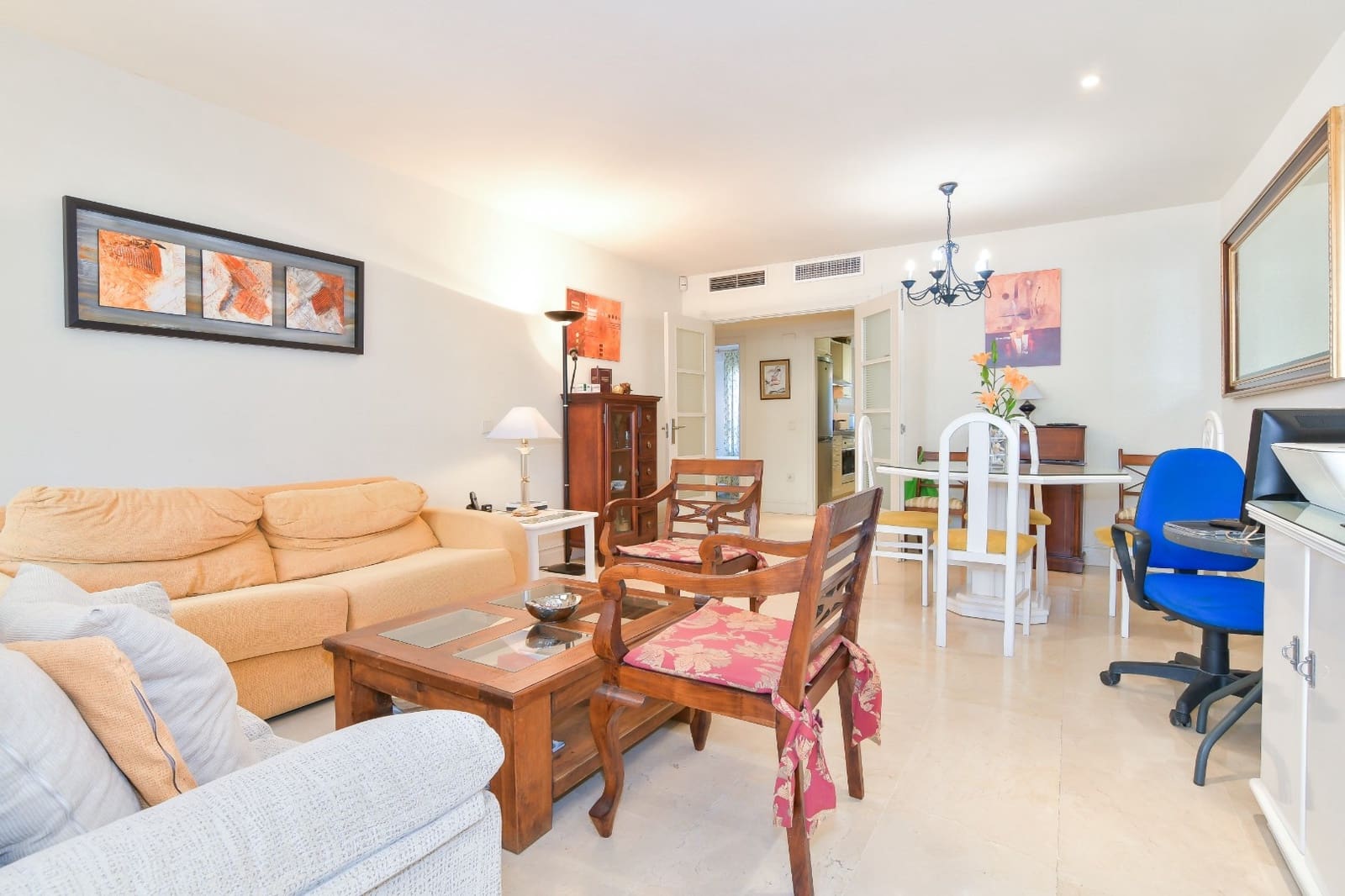 2 soveværelse Lejlighed til salg i Golden Mile med swimmingpool - € 950.000 (Ref: 9208405)