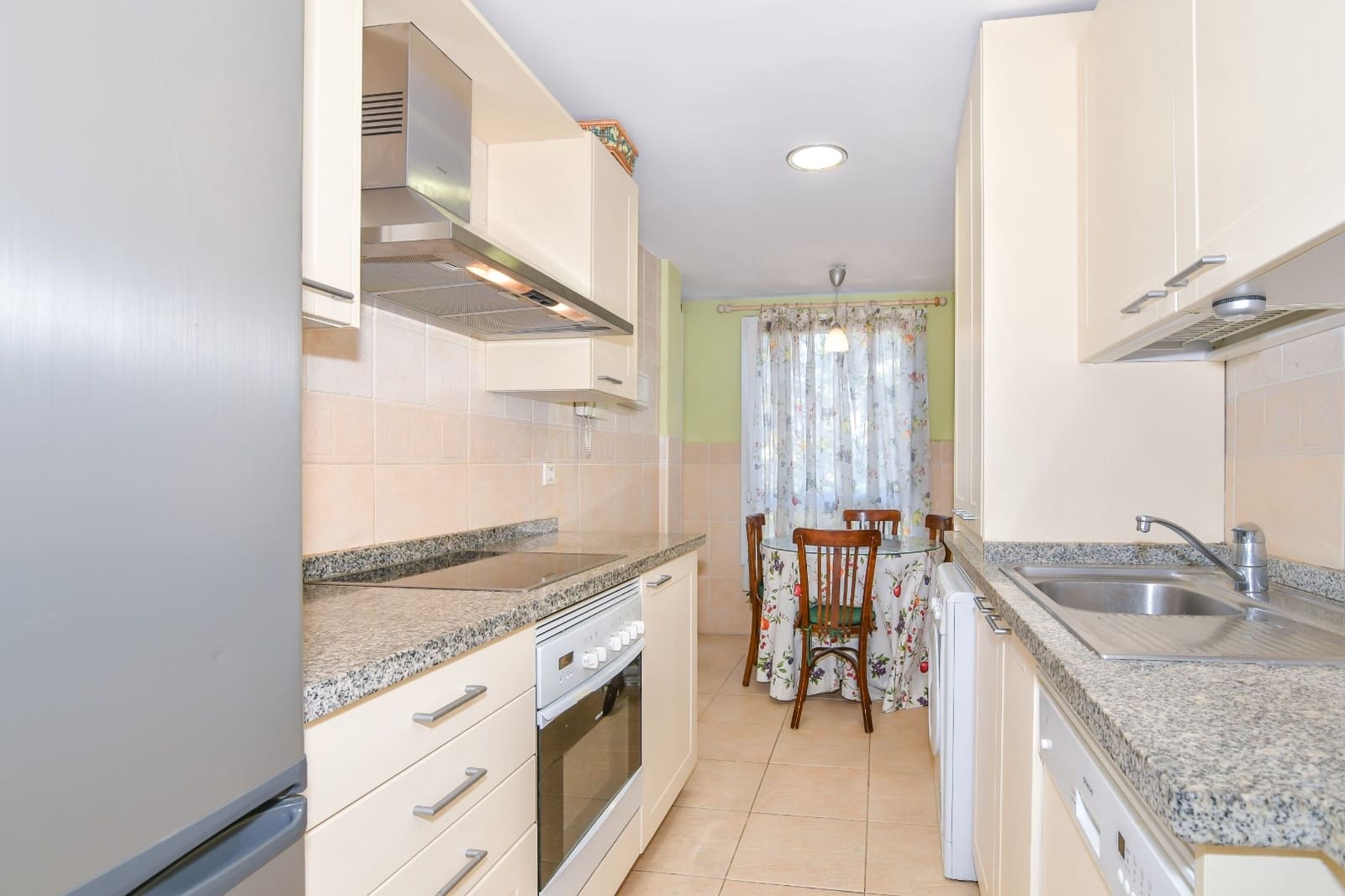 2 soveværelse Lejlighed til salg i Golden Mile med swimmingpool - € 950.000 (Ref: 9208405)