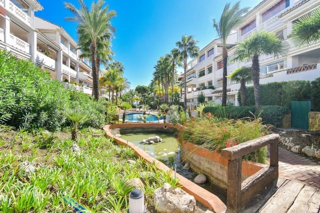 2 sypialnia Apartament na sprzedaż w Lomas De Marbella, Marbella z basenem - 950 000 € (Ref: 9208405)
