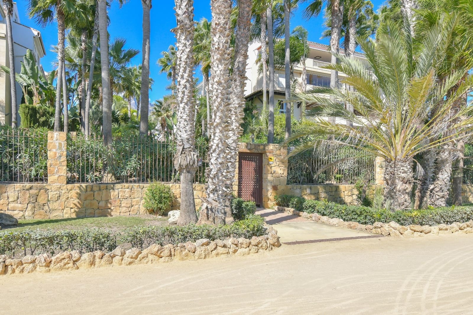 2 soveværelse Lejlighed til salg i Golden Mile med swimmingpool - € 950.000 (Ref: 9208405)