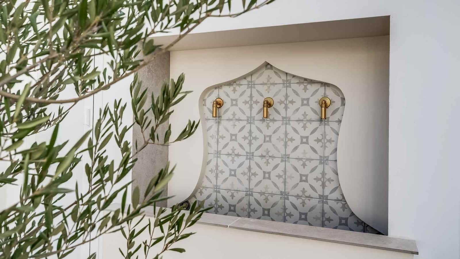 4 soveværelse Byhus til salg i Nueva Andalucia med swimmingpool - € 1.395.000 (Ref: 9215172)