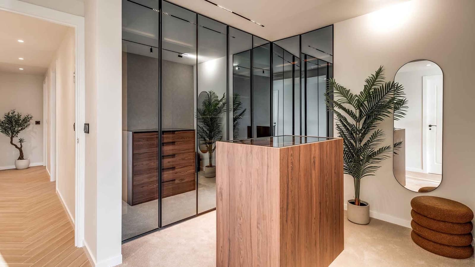 4 soveværelse Byhus til salg i Nueva Andalucia med swimmingpool - € 1.395.000 (Ref: 9215172)