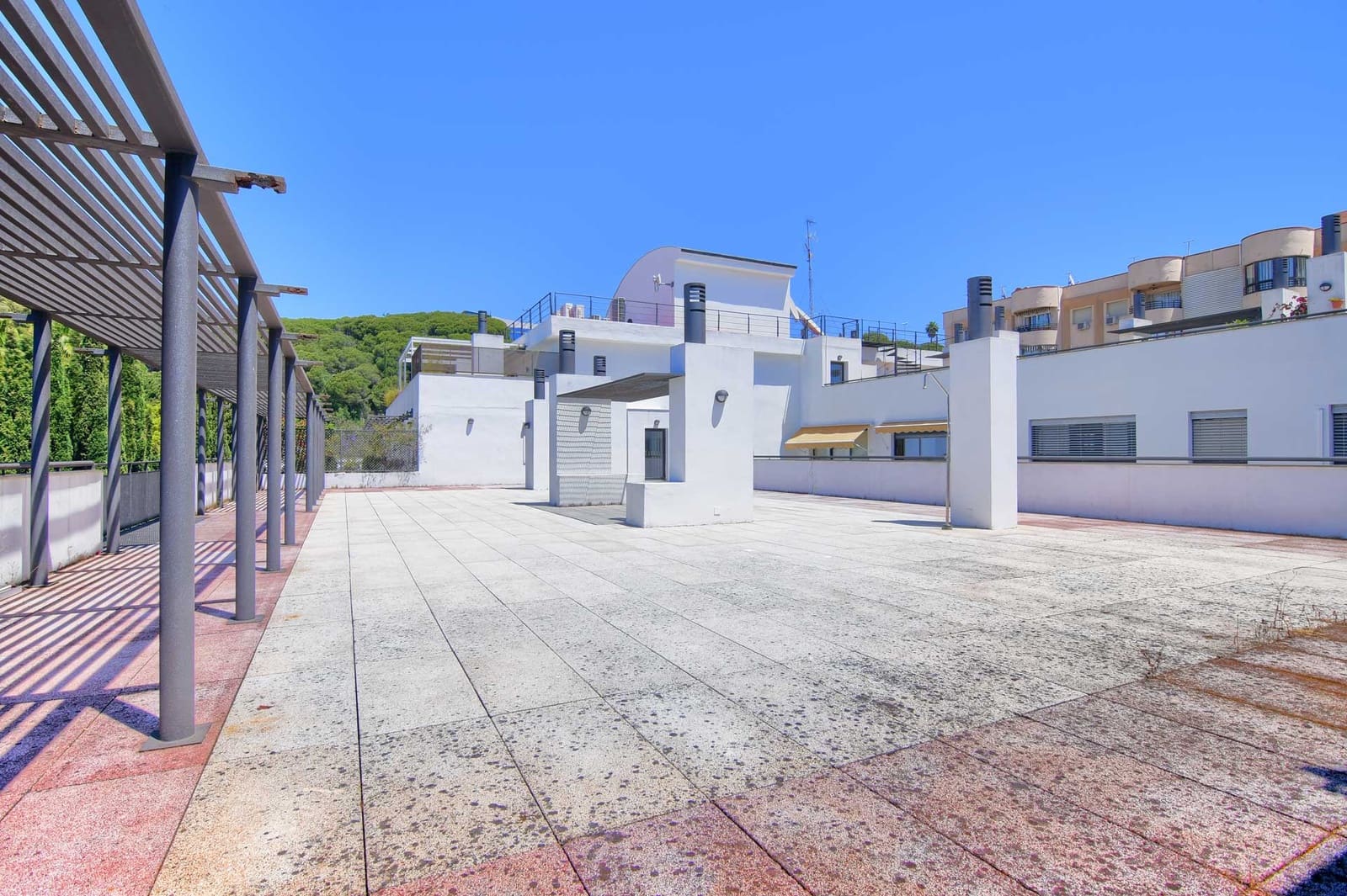 3 soveværelse Kontor til salg i Marbella - € 1.100.000 (Ref: 9217564)