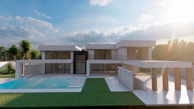 3 chambre Villa/Maison à vendre à Centro, Estepona avec piscine - 2 499 000 € (Ref: 9226811)