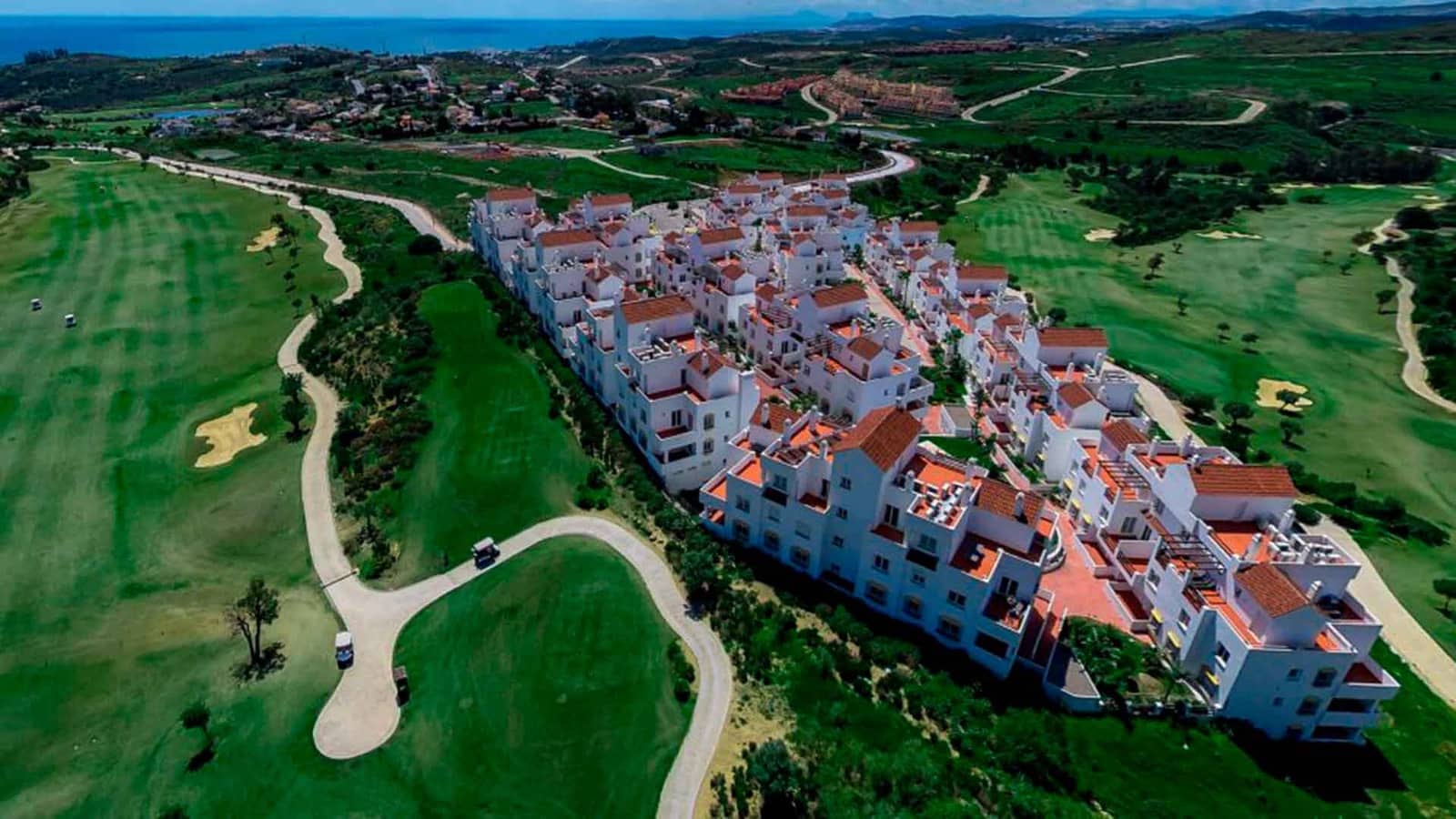 Chalet de 3 habitaciones en Estepona en venta con piscina - 2.499.000 € (Ref: 9226811)