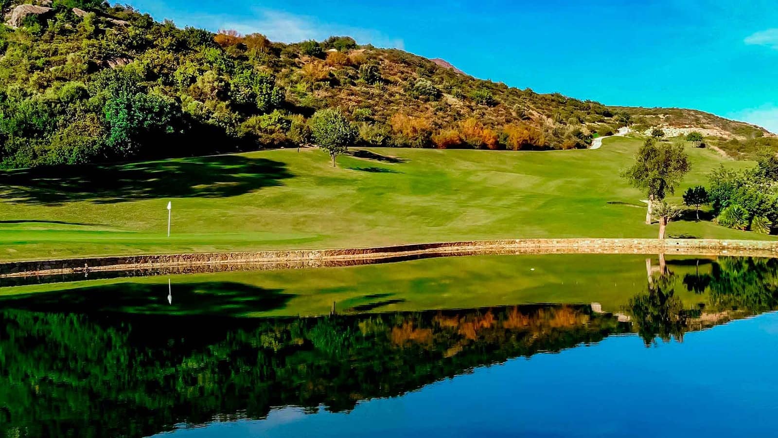 Chalet de 3 habitaciones en Estepona en venta con piscina - 2.499.000 € (Ref: 9226811)