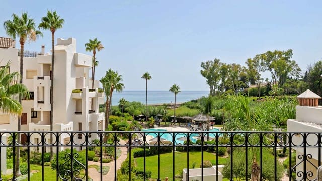 3 chambre Appartement à vendre à Centro, Estepona avec piscine - 1 995 000 € (Ref: 9226813)