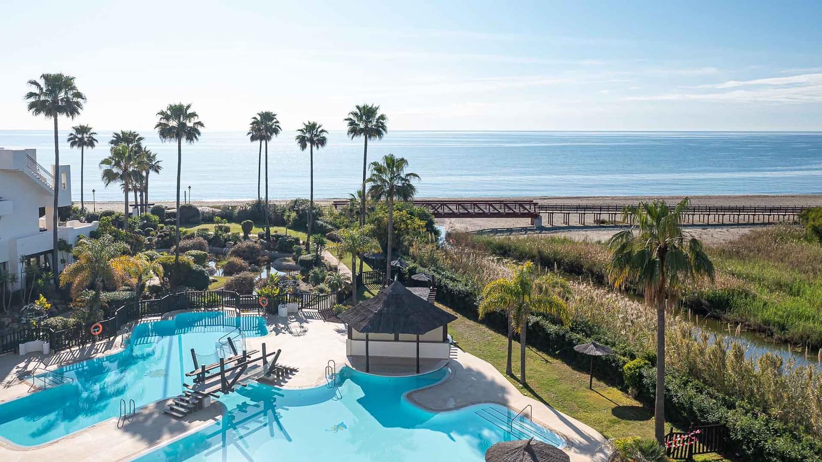 3 sypialnia Apartament na sprzedaż w Estepona z basenem - 1 995 000 € (Ref: 9226813)