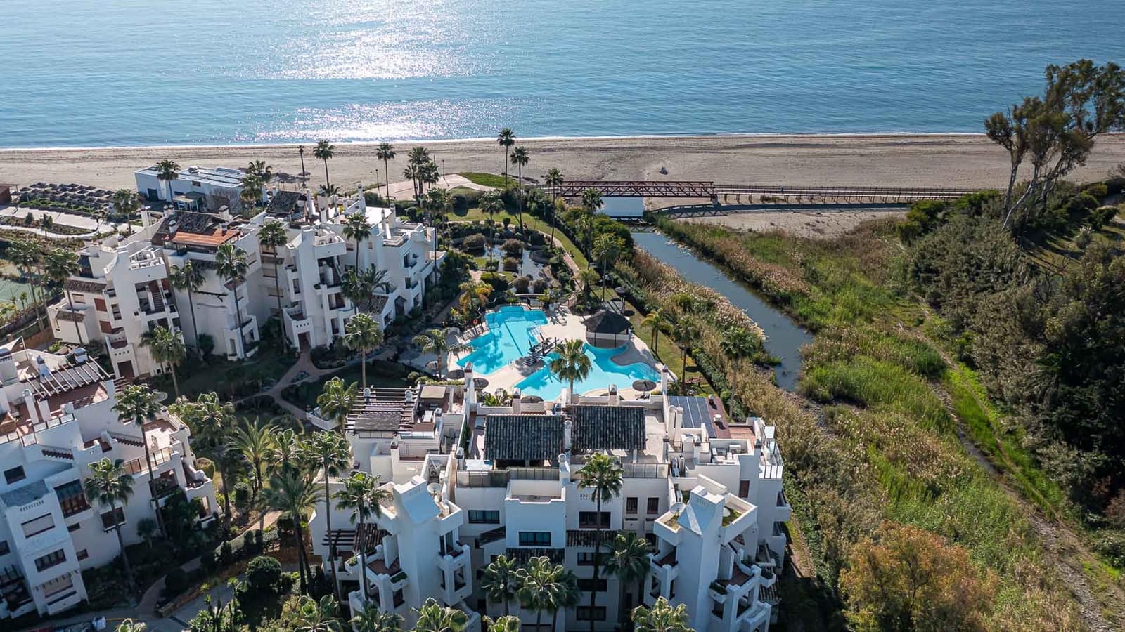 3 sypialnia Apartament na sprzedaż w Estepona z basenem - 1 995 000 € (Ref: 9226813)