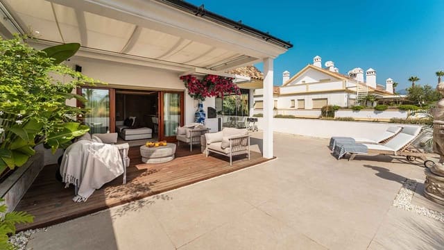 3 chambre Penthouse à vendre à Lomas De Marbella, Marbella avec piscine - 2 250 000 € (Ref: 9230495)