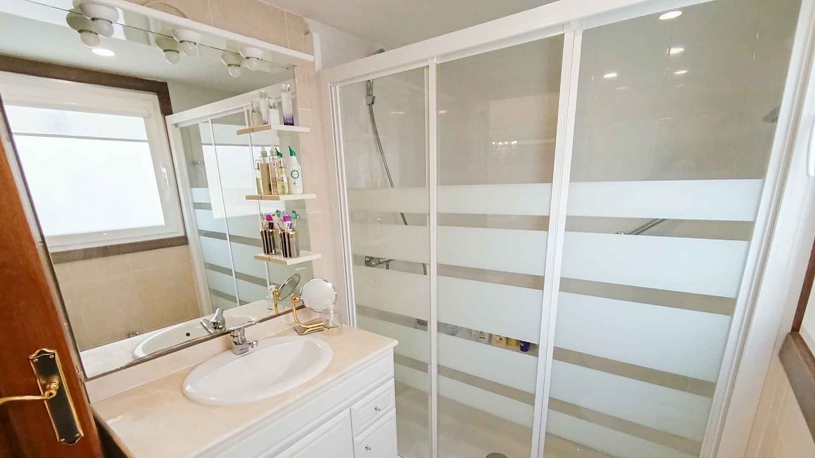 2 soveværelse Lejlighed til salg i Marbella med swimmingpool - € 650.000 (Ref: 9247061)